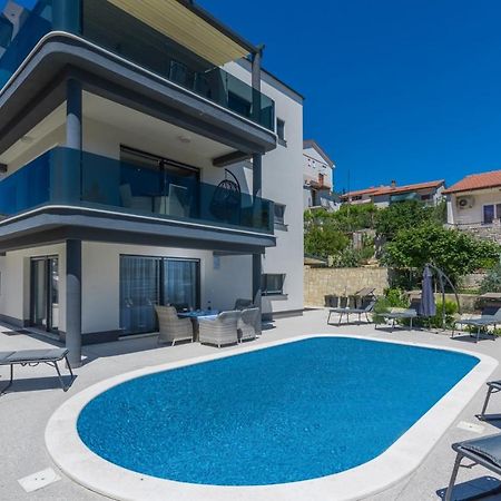 Modern Apartments With Shared Pool Near The Sea Pula Dış mekan fotoğraf