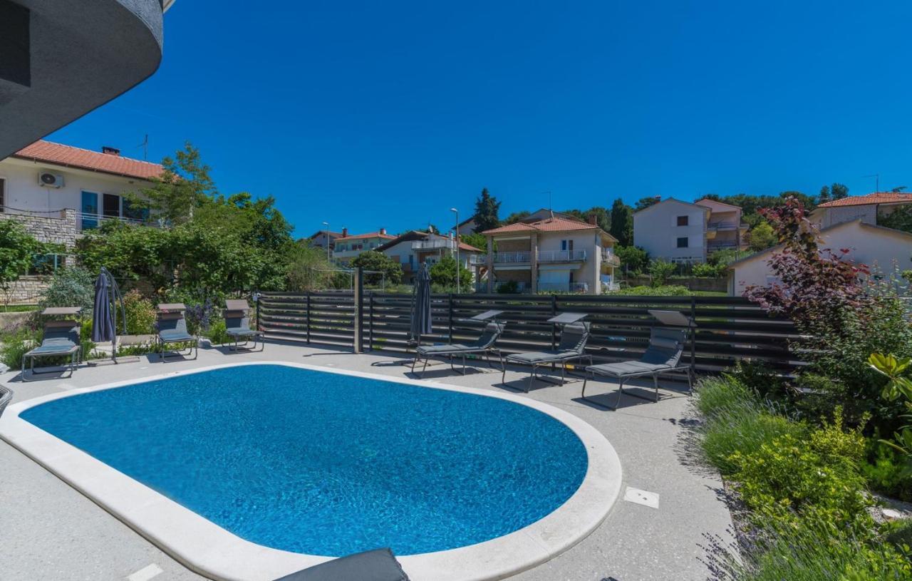 Modern Apartments With Shared Pool Near The Sea Pula Dış mekan fotoğraf