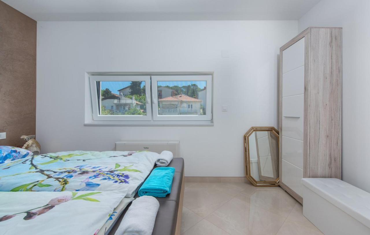 Modern Apartments With Shared Pool Near The Sea Pula Dış mekan fotoğraf